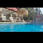 Costa Del Sol ألاورين ذي ر تورّي